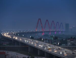 hanoi nhat tan bridge vietnam